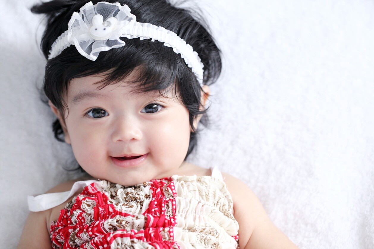 Ini Cara Melebatkan Rambut Bayi Secara Alami Tanpa Repot
