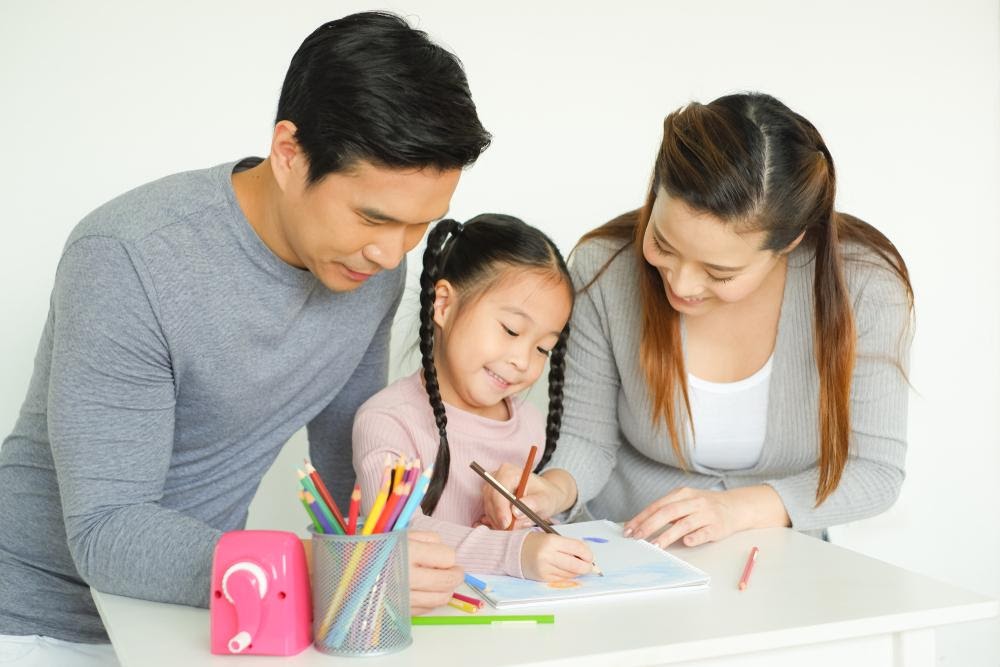 Tips Kerja Sama Orang Tua dalam Mendidik Anak Selama di Rumah