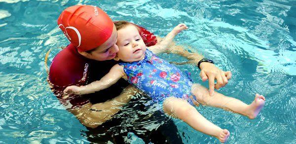 Berenang Bikin IQ Anak Tinggi