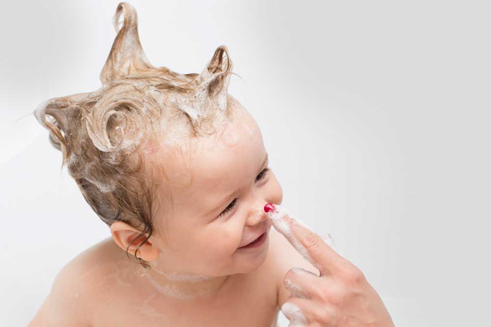 Bayi Wajib Keramas Setiap Hari, Benarkah?