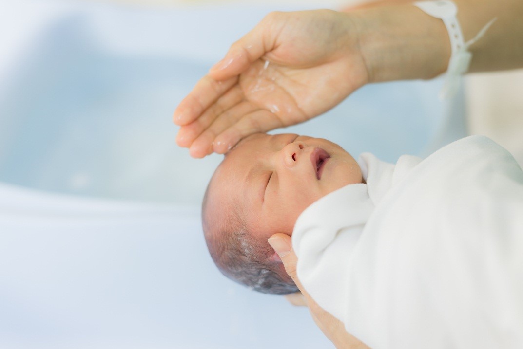 Sering Bikin Penasaran, Newborn Mandi Berapa kali